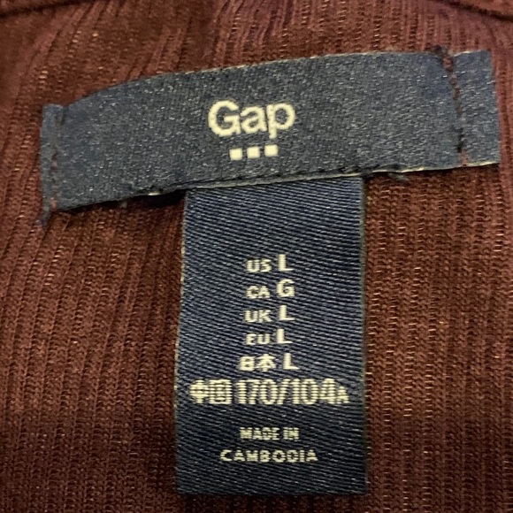 GAP long sleeve top in deep wine color size large - Picture 6 of 6